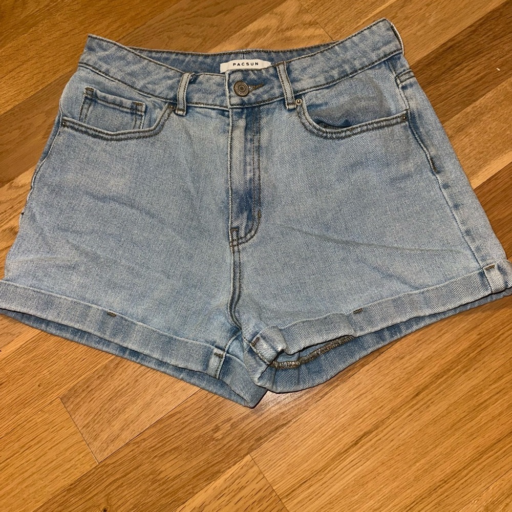 PacSun Women's Classic Blue Jean Shorts
